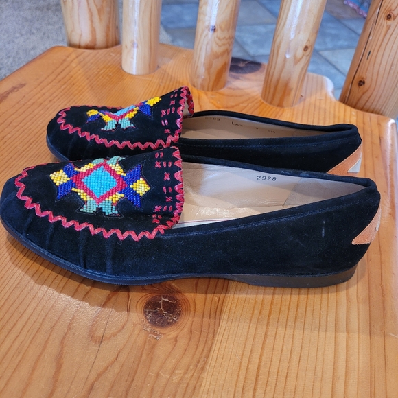 Warren Edwards Beaded Suede Flats - Picture 4 of 10
